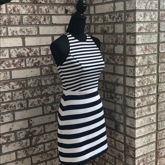 Abercrombie & Fitch Blue and White Striped Dress - Picture 2 of 9
